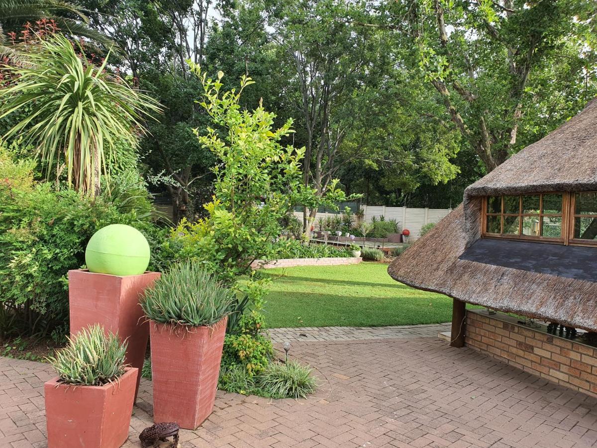 Chic Breeze Hotel Bloemfontein Exterior photo