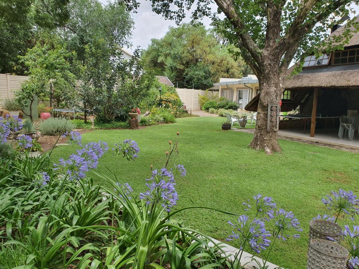 Chic Breeze Hotel Bloemfontein Exterior photo